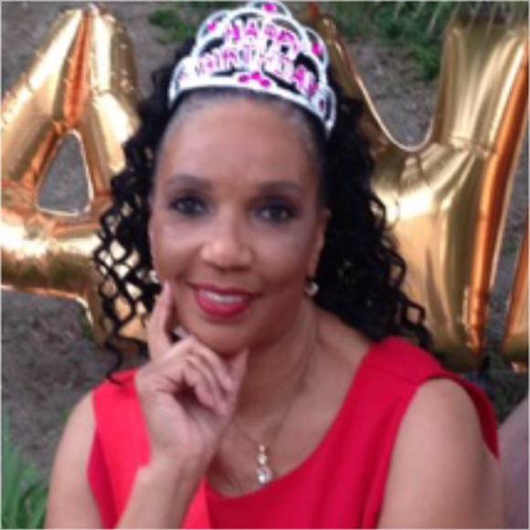 Meet your Posher, Jo - Picture 1 of 1